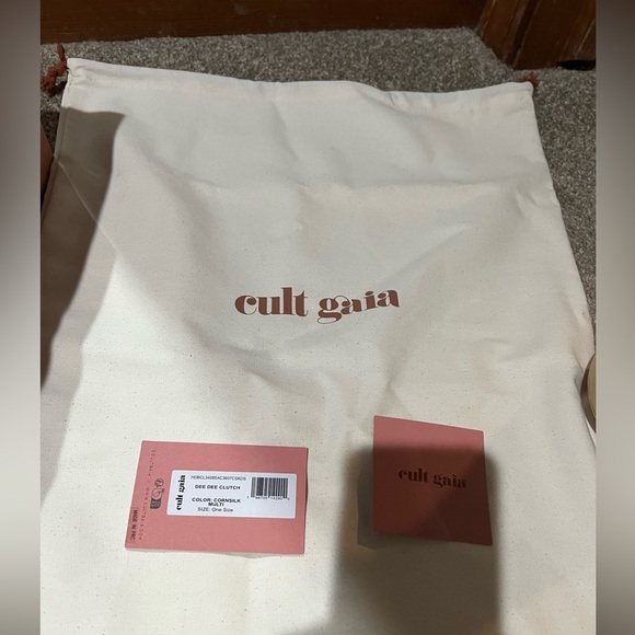 Cult Gaia Dee Dee Clutch - Picture 13 of 13